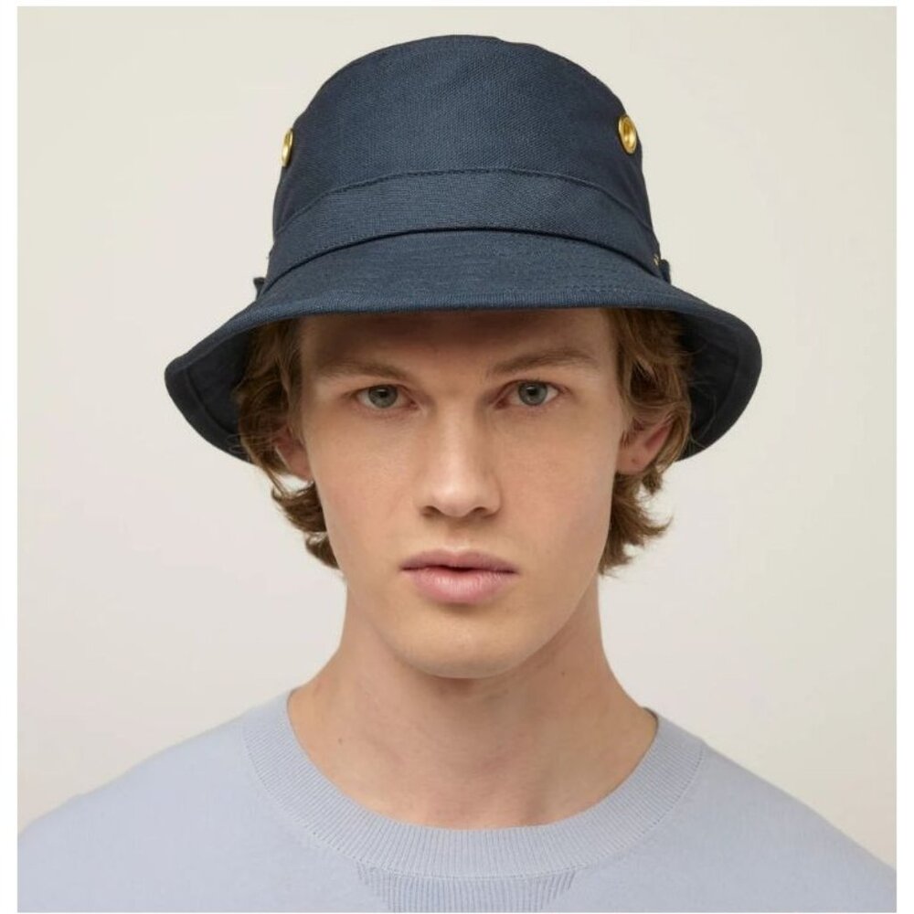 New Tilley T1 Iconic Bucket Hat Medium 7 1/4 New Navy Unisex MSRP$109 - Picture 1 of 16